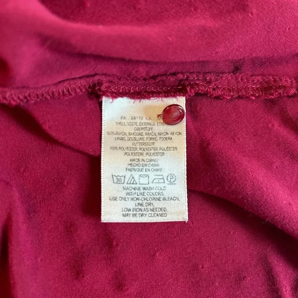Anthropologie Maeve Women's Swiss Dot Blouse Size 6 Maroon Scalloped Edge - Picture 6 of 9